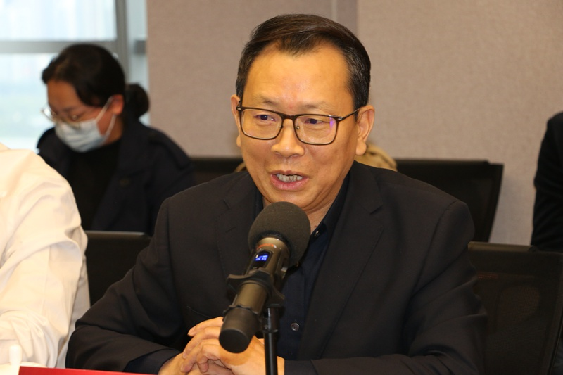 news09.jpg
